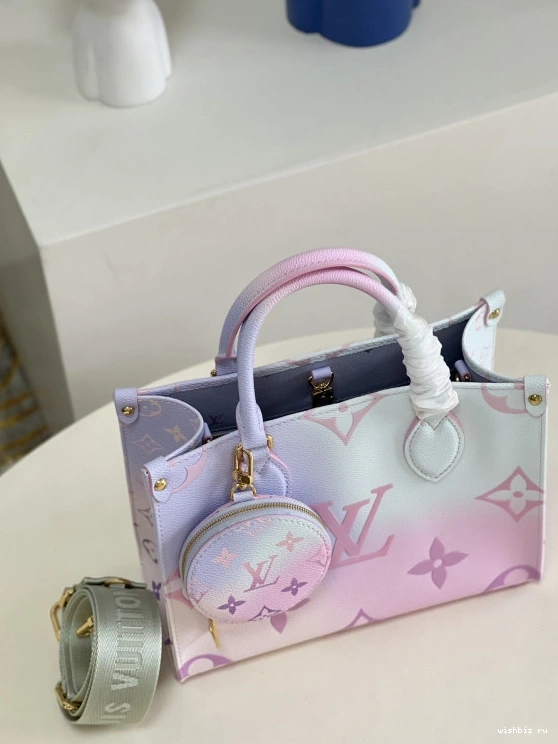 WIS LOUIS VUITTON PM ONTHEGO 0122